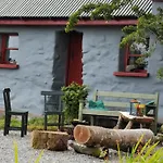 Сasa de vacaciones Mountain With Barn Sauna, Clonbur, Galway *