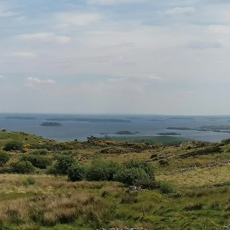 Mountain With Barn Sauna, Clonbur, Galway 度假居