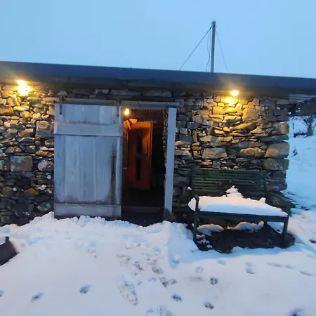 Mountain With Barn Sauna, Clonbur, Galway Casa de Férias
